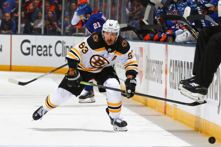 NHL play-offs: Canes terug in de serie, Bruins op voorsprong