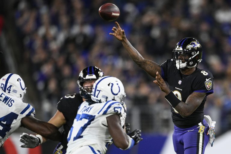 MNF: Ravens stelen overwinning op Colts na verlenging