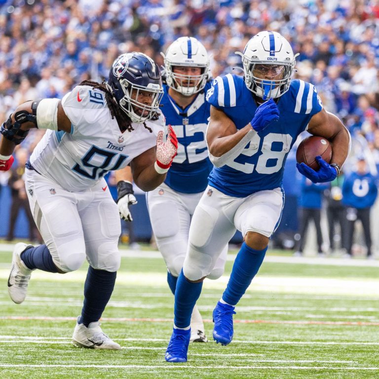 NFL 4-on-4: Indianapolis Colts running back Jonathan Taylor