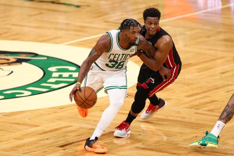 Mavericks stellen uitschakeling uit, Celtics op 2-2