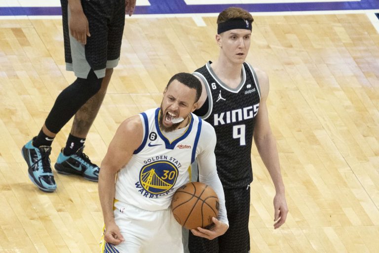 Warriors winnen game 7, 50 punten voor Curry