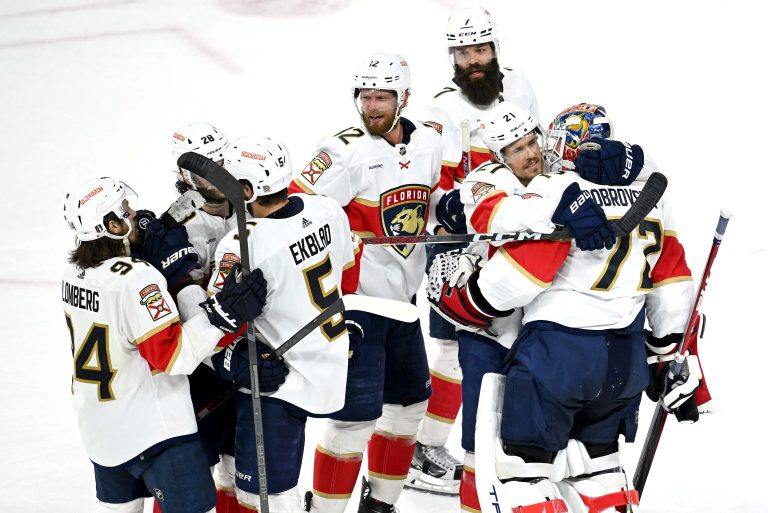 NHL Play-Offs: weer Tkachuk! Panthers zetten opnieuw hun tanden in Canes