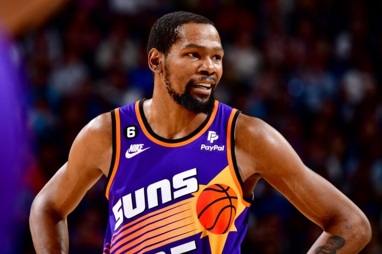 Suns en Durant niet te stoppen, Spurs en Blazers onderaan
