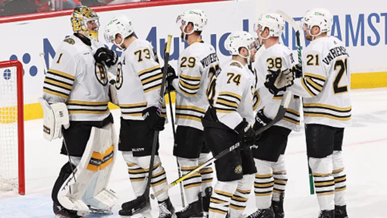 NHL Play-Offs: Swayman en Bruins te sterk voor Panthers in Game 1