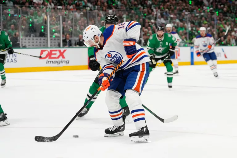 NHL Play-Offs: Nugent-Hopkins zet Edmonton op de drempel van de SCF
