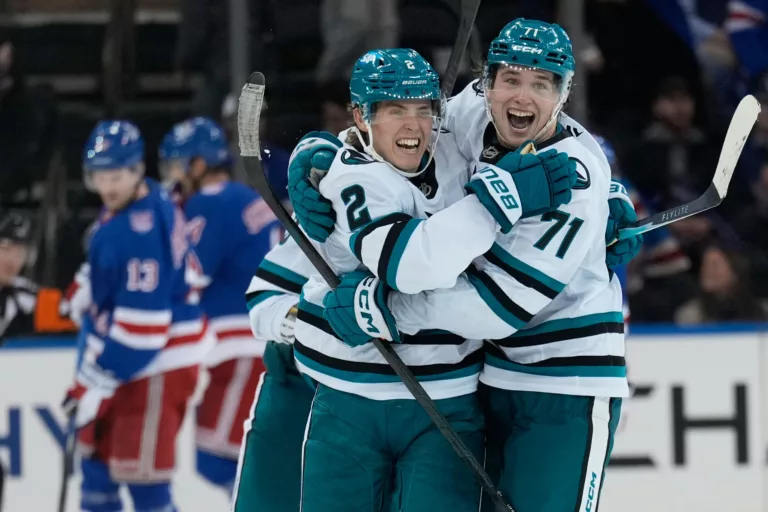 NHL Power Play Friday: Tavares in mooi rijtje, een winnende debutant, onklopbare Mammoth en veel meer!