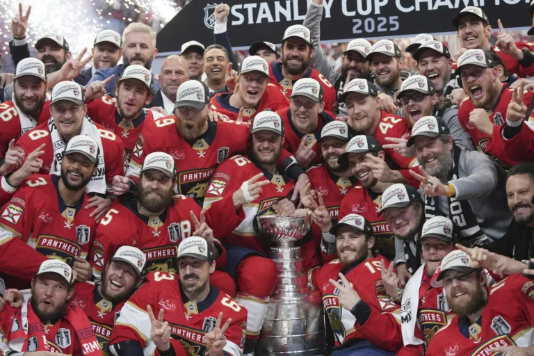 NHL 32-in-32 | Florida Panthers: 3-peat in the making?