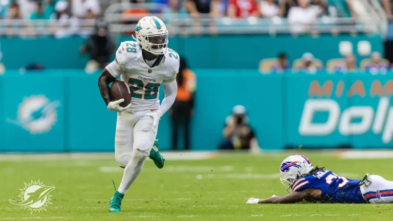 NFL PotM - November - DeVon Achane