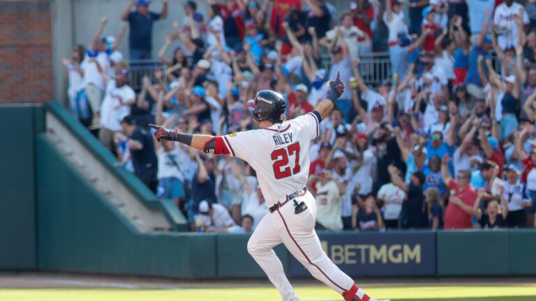 MLB Play-Offs 2026: Riley doet het voor de Braves, Rice pijnigt BoSox, Padres en White Sox leiden ook